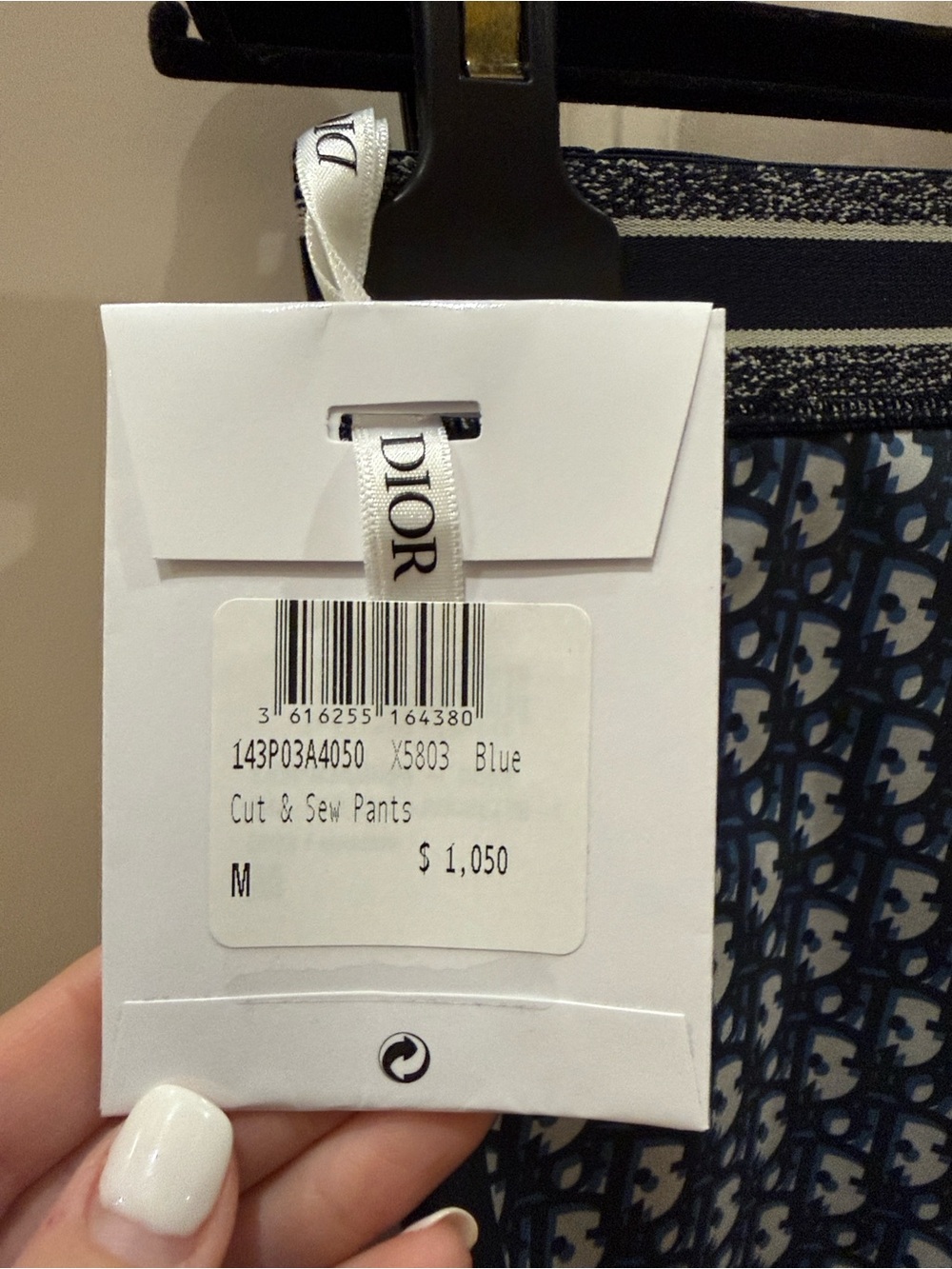 Dior Navy and White Logo-Pattern Girls' Leggings. BNWT. Never worn. - Picture 5 of 11
